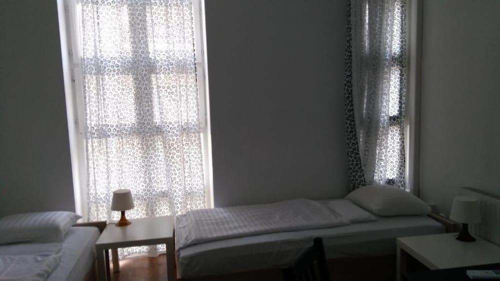 Broadway City Guesthouse Budapest Extérieur photo