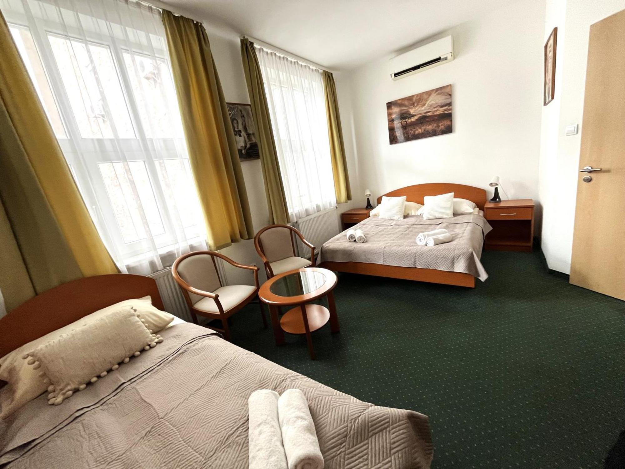Broadway City Guesthouse Budapest Extérieur photo