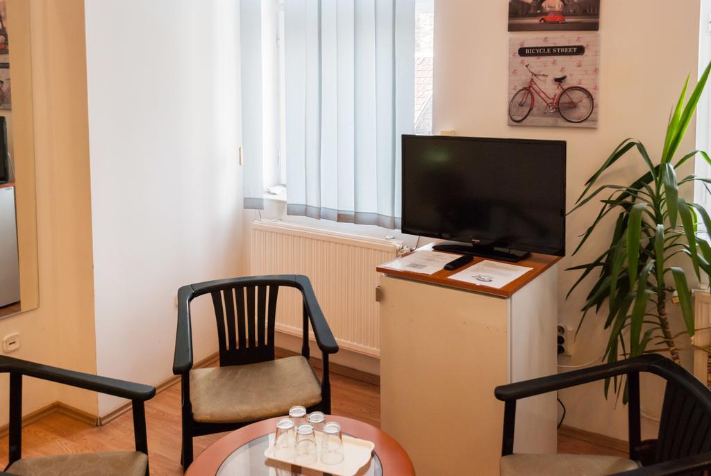 Broadway City Guesthouse Budapest Extérieur photo